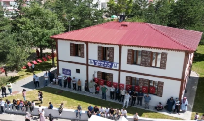 Hüseyin Altın Bilgi Evi törenle açıldı